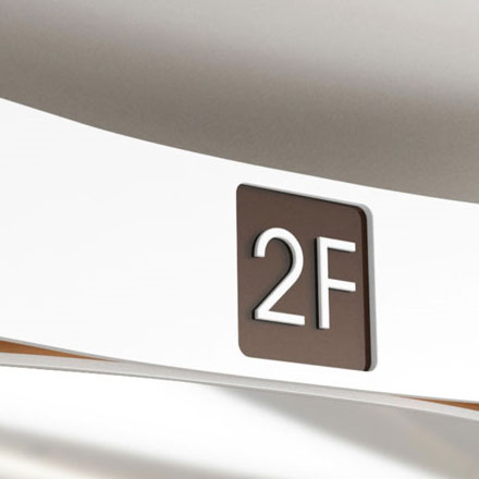 如何通過教育網站設計吸引更多的學生或家長？